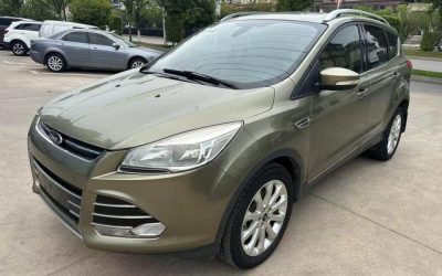 r1013769-ford-kuga-2014_0