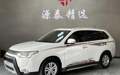 r1013806-mitsubishi-outlander-2015_0