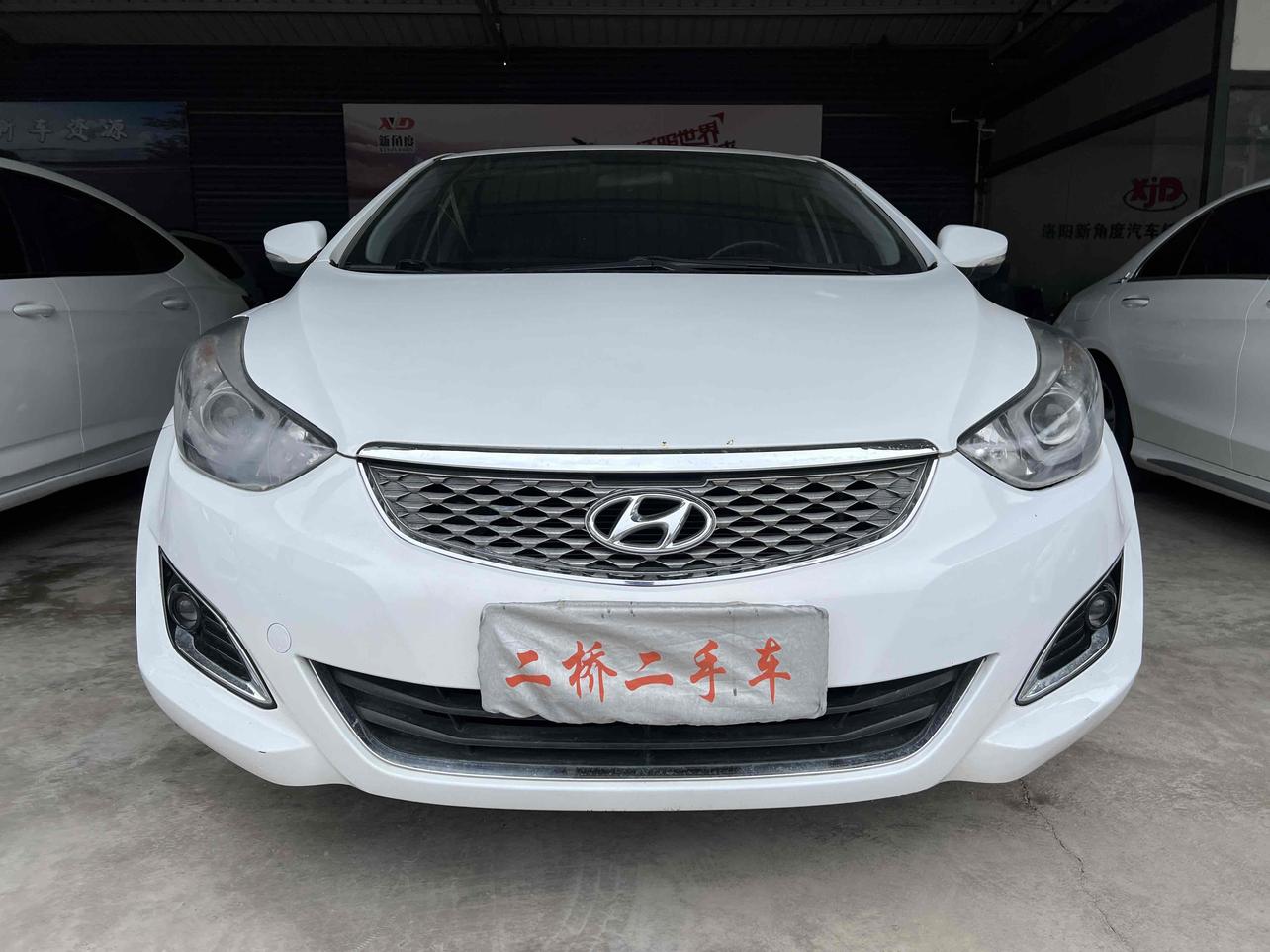 r1014109-hyundai-elantra-2018_0