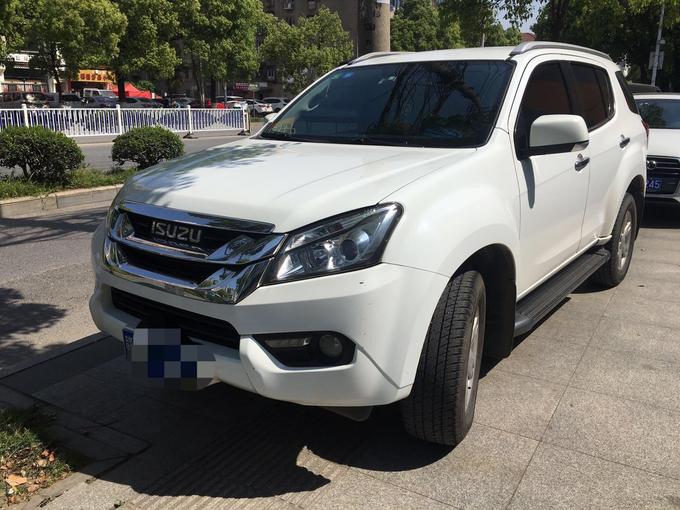 r1014328-isuzu-mu-x-2015_0