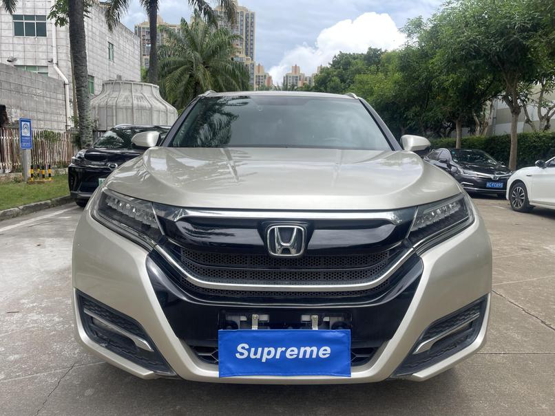 r1014368-honda-ur-v-2017_0