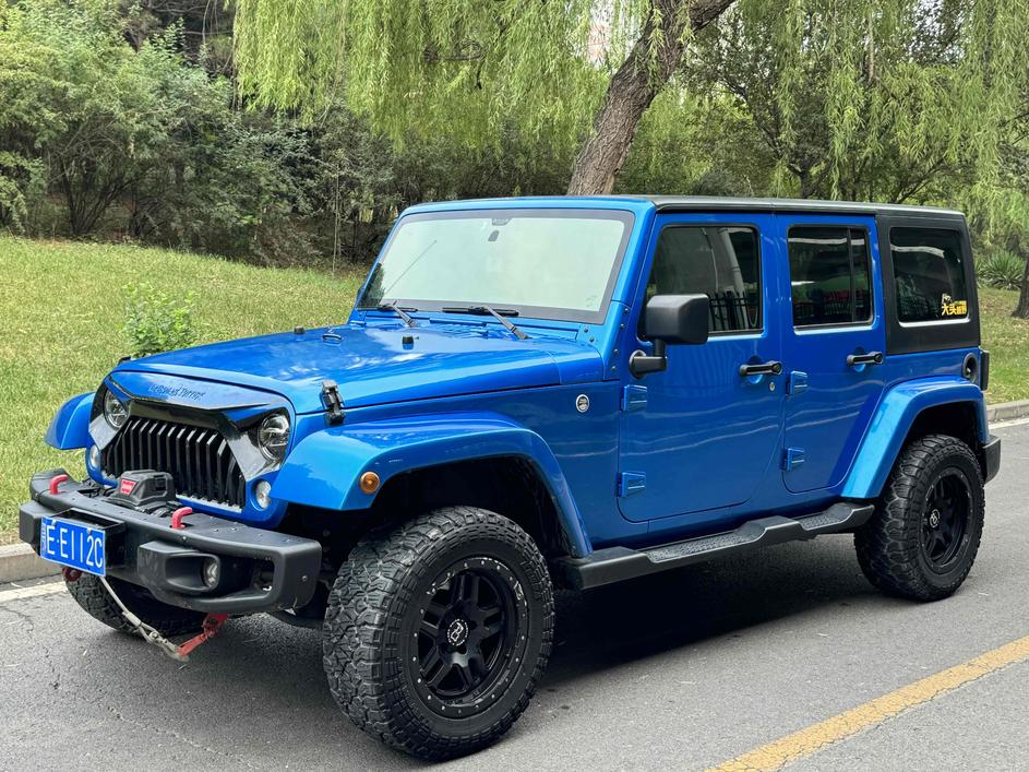 r1014436-jeep-wrangler-2017_0