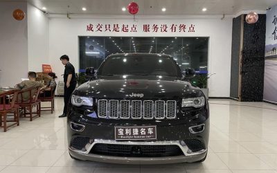 r1014552-jeep-grand-cherokee-2015_0