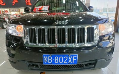 r1014575-jeep-grand-cherokee-2011_0