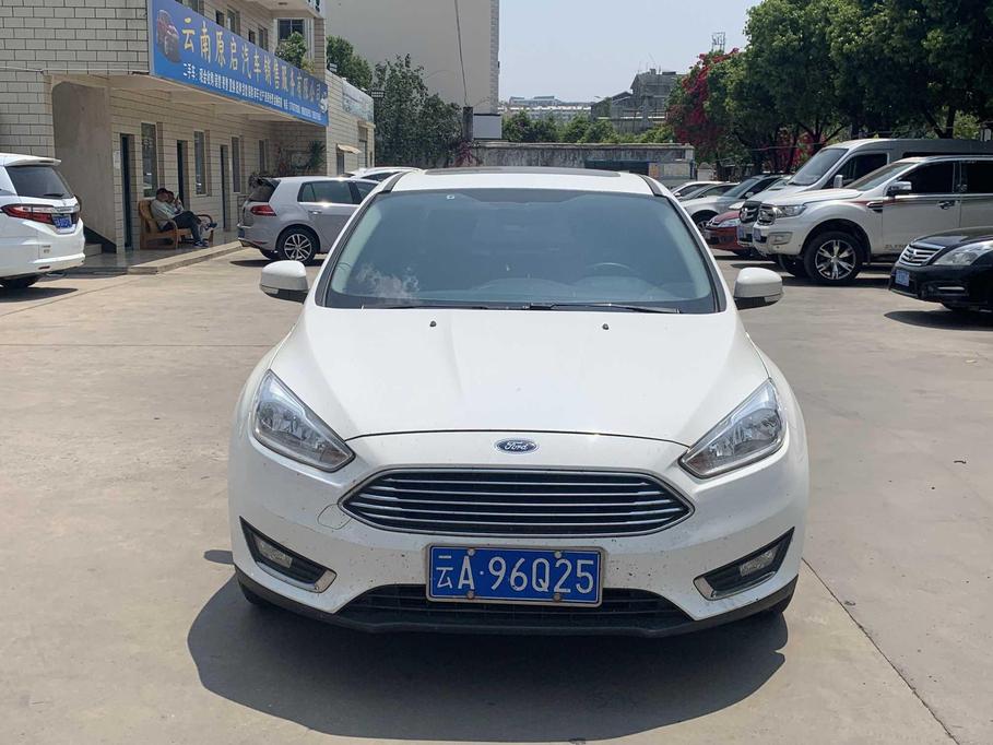 r1014877-ford-focus-2018_0