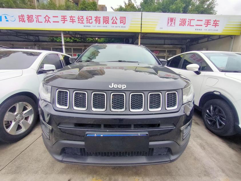 r1014887-jeep-grand-cherokee-2013_0