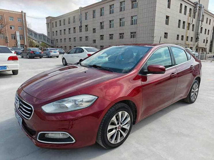 r1015173-fiat-viaggio-2015_0