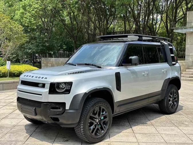 r1015260-land-rover-defender-2021_0