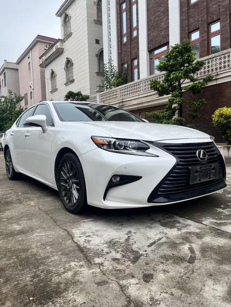 r1015307-lexus-es-2018_0