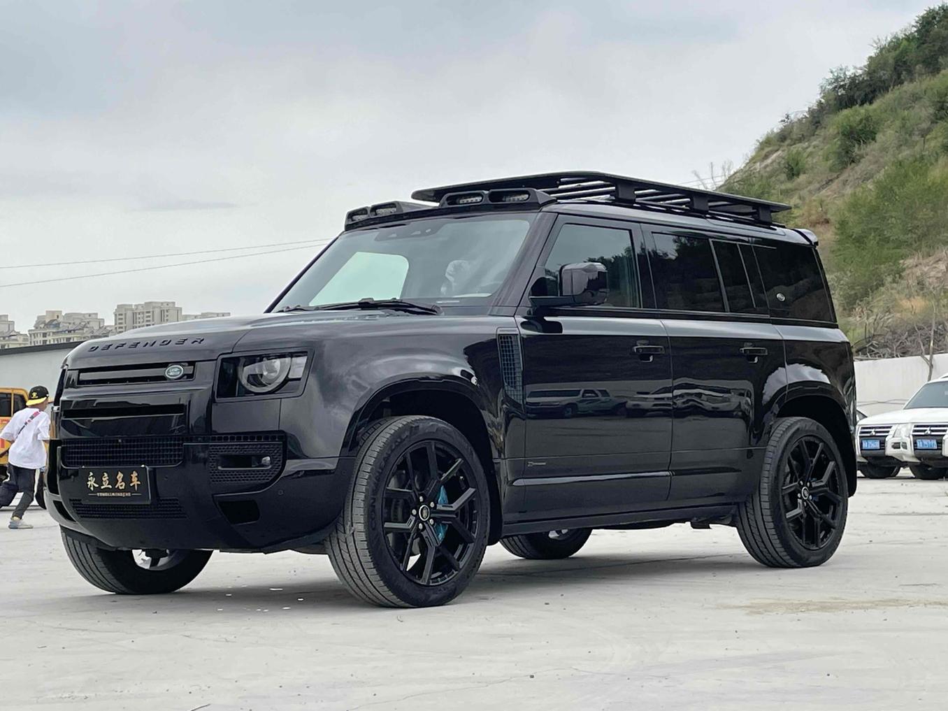 r1015491-land-rover-defender-2021_0