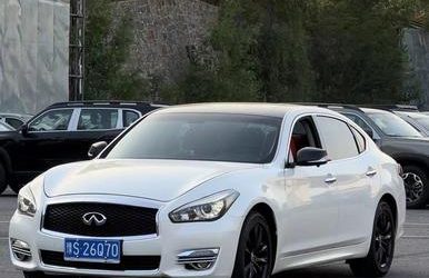 r1015508-infiniti-q70-2018_0