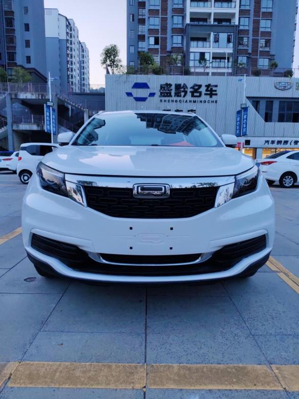 r1015595-qoros-5-2019_0