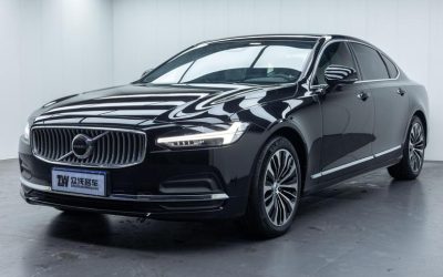 r1015719-volvo-s90-2023_0