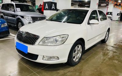 r1015905-skoda-octavia-2012_0