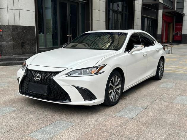 r1015933-lexus-es-2018_0