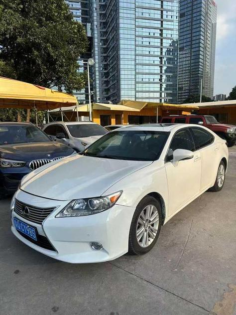 r1015996-lexus-es-2015_0