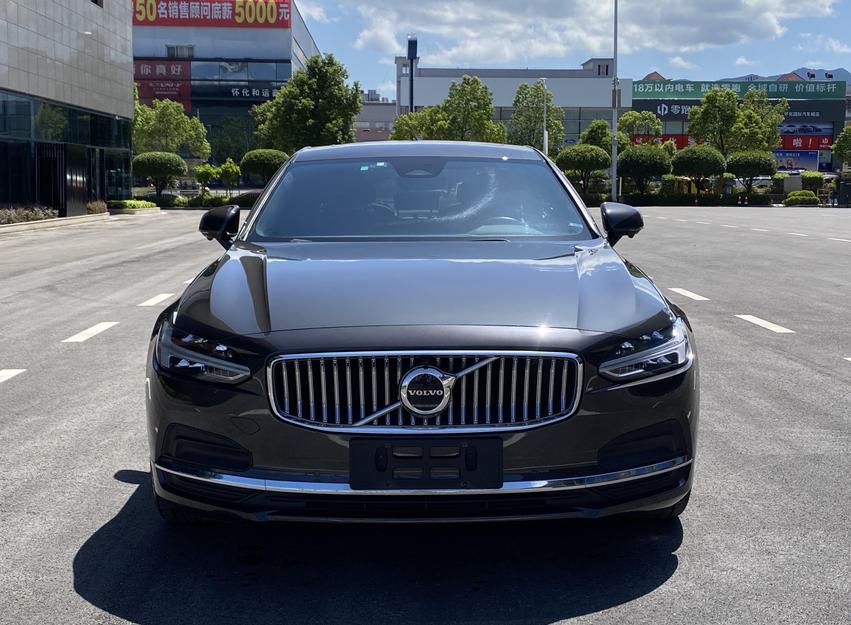 r1016019-volvo-s90-2021_0