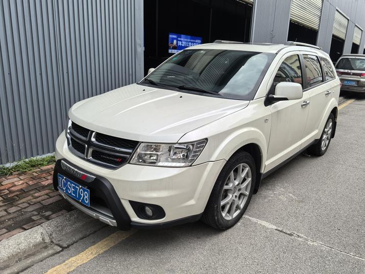 r1016137-dodge-journey-2017_0