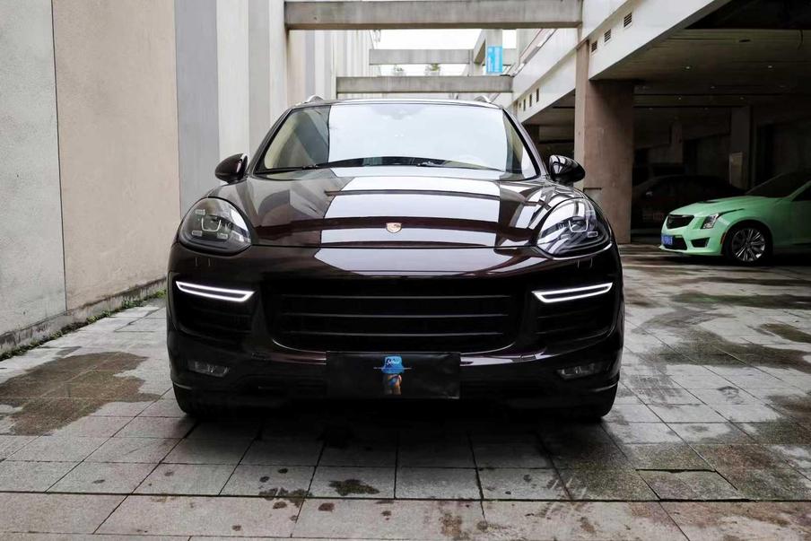 r1016215-porsche-cayenne-2015_0