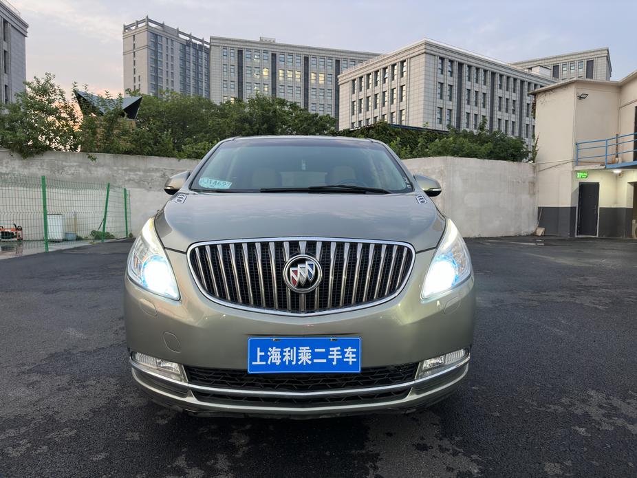 r1016360-buick-gl8-2016_0