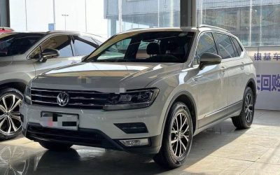 r1016437-volkswagen-tiguan-l-2018_0