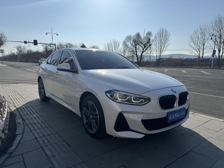 r1016473-bmw-1-series-2022_0