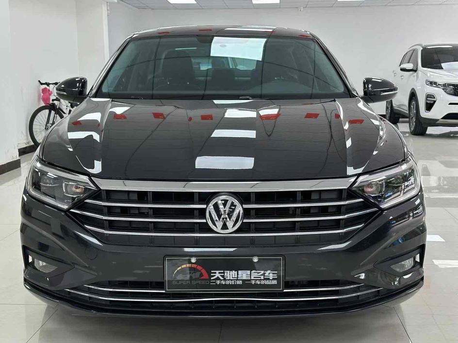 r1016486-volkswagen-sagitar-2020_0
