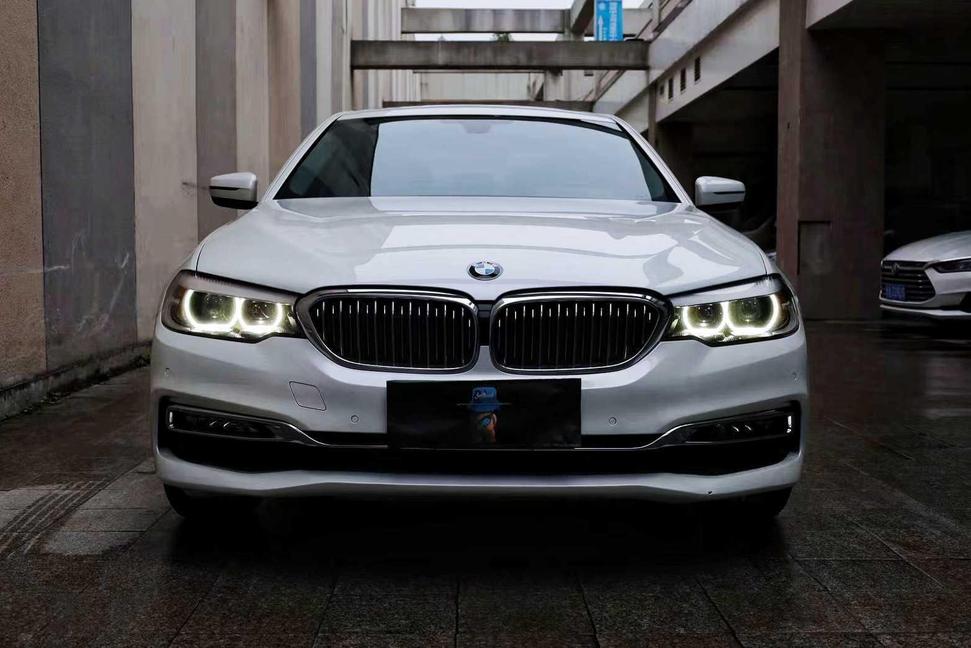 r1016531-bmw-5-series-2017_0