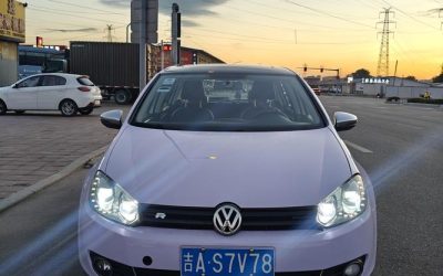 r1016532-volkswagen-golf-2014_0
