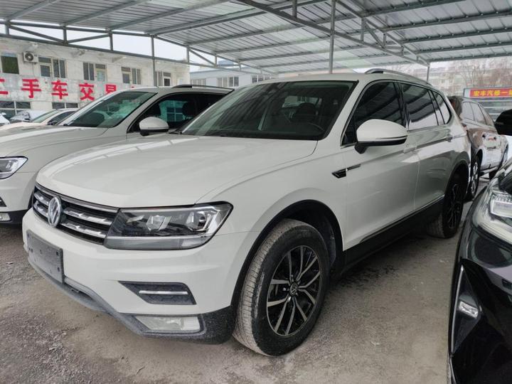 r1016557-volkswagen-tiguan-l-2019_0
