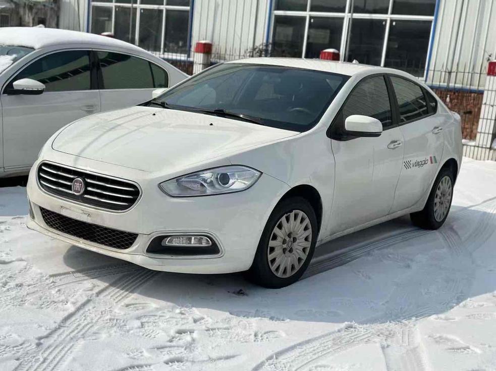 r1016606-fiat-viaggio-2014_0