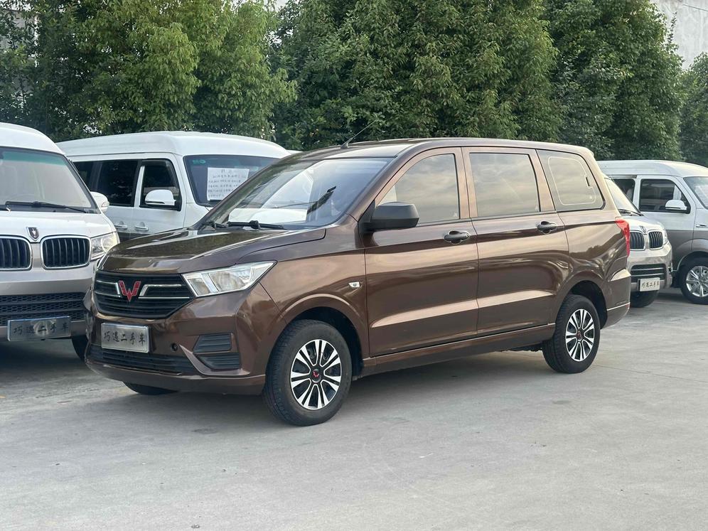 r1016610-wuling-hongguang-2022_0