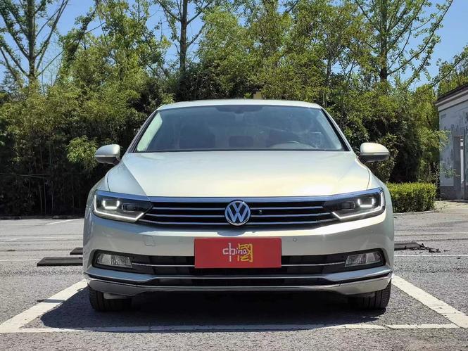 r1016614-volkswagen-magotan-2017_0
