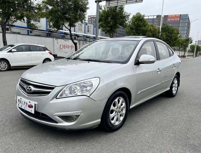 r1016669-hyundai-celesta-2009_0