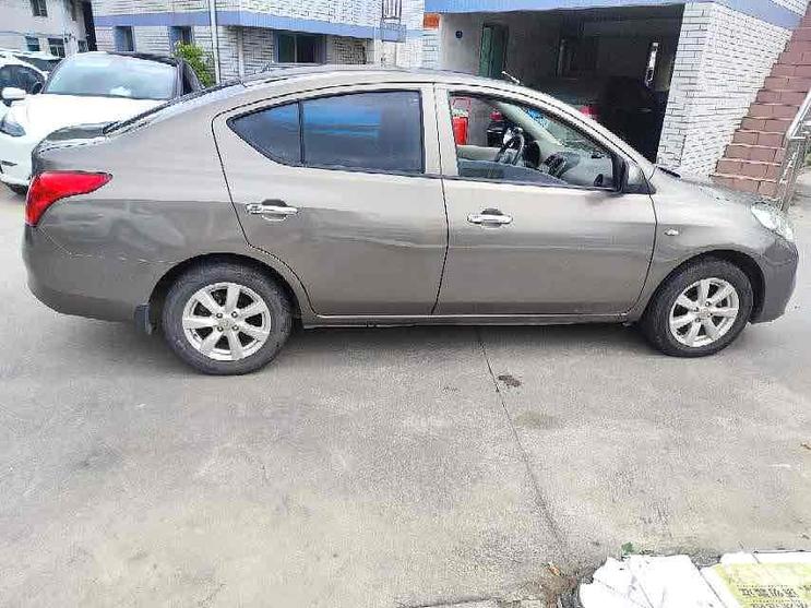 r1016671-nissan-sunny-2013_0