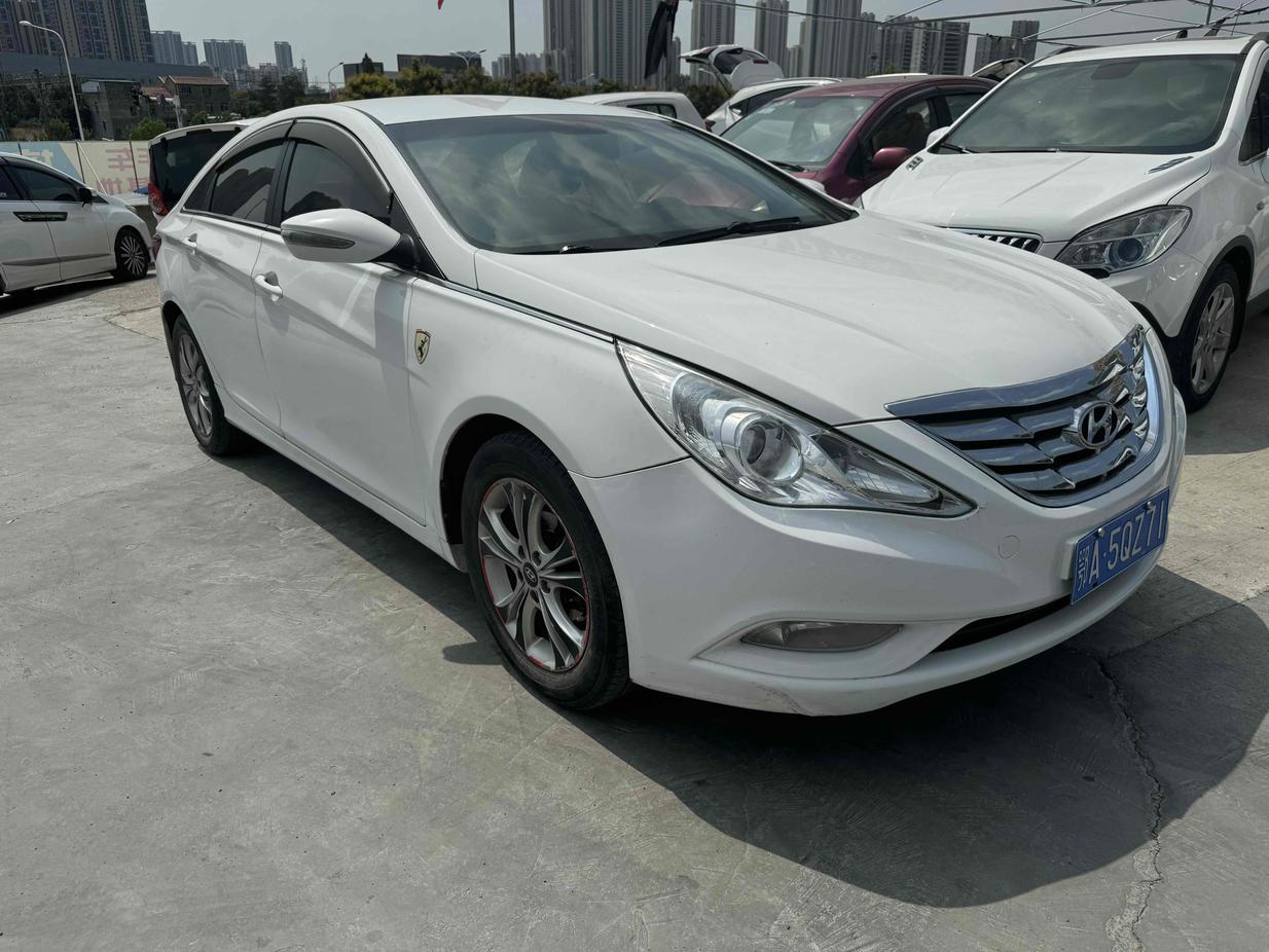 r1016687-hyundai-sonata-2012_0
