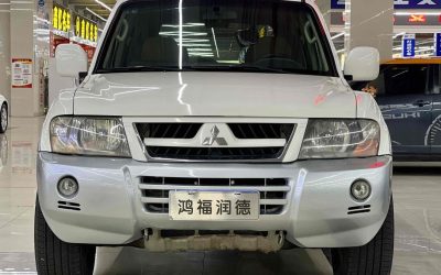 r1016695-mitsubishi-pajero-2009_0