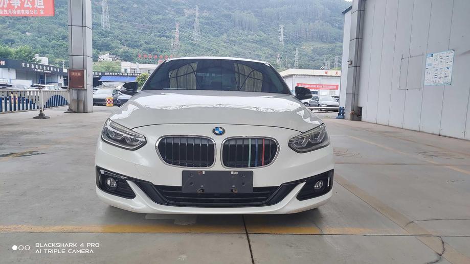 r1016707-bmw-1-series-2017_0