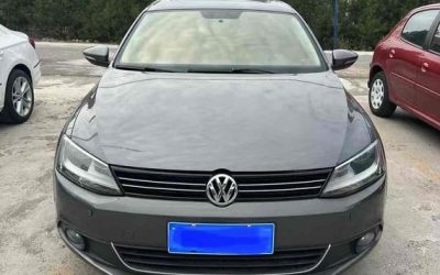 r1016749-volkswagen-sagitar-2013_0