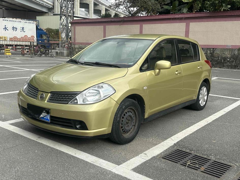 r1016762-nissan-tiida-2006_0-1