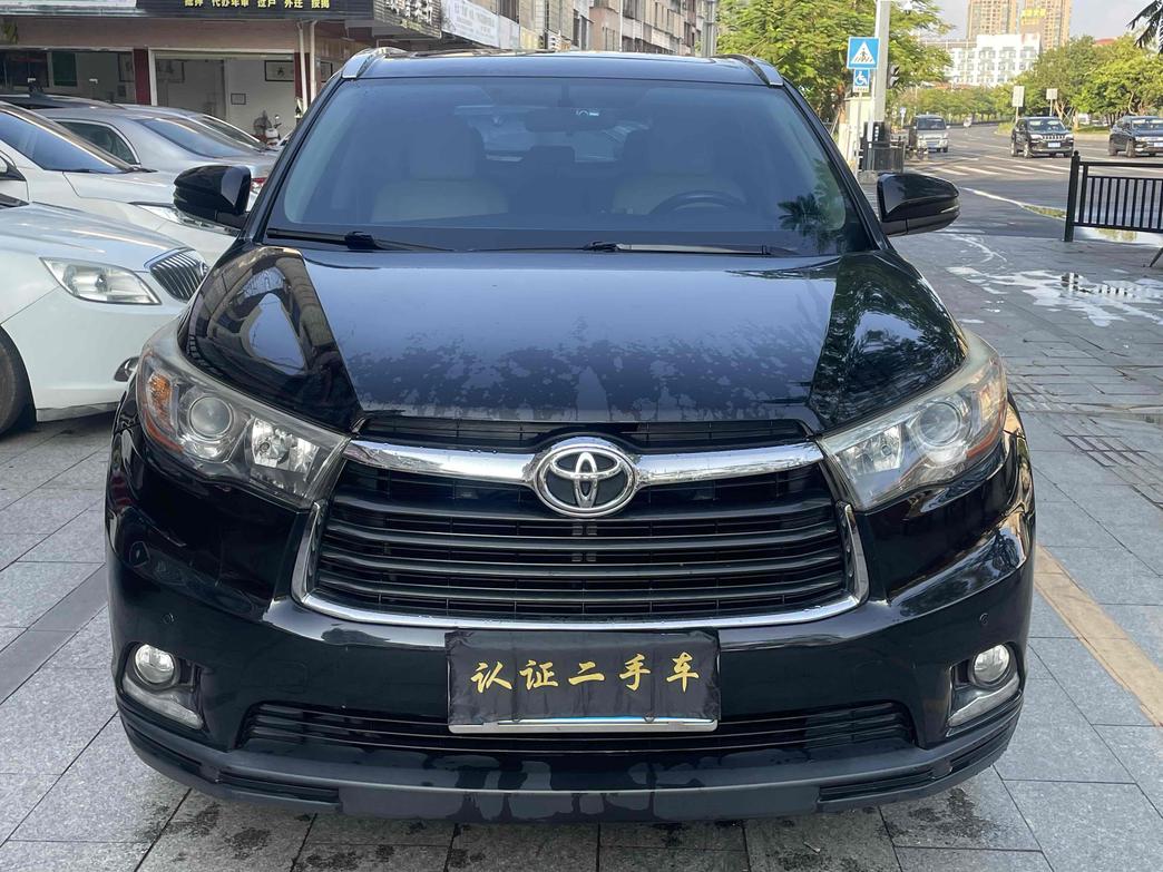 r1016779-toyota-highlander-2015_0-1