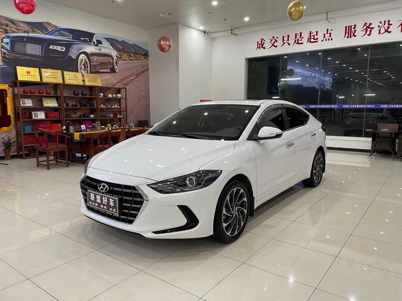r1016784-hyundai-elantra-2020_0