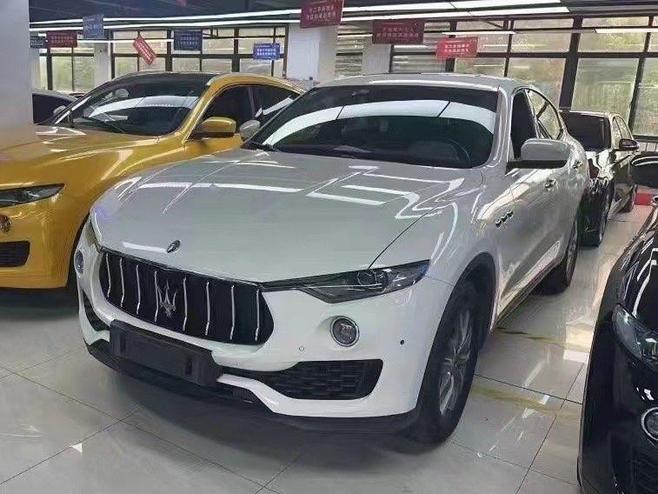 r1016790-maserati-levante-2018_0