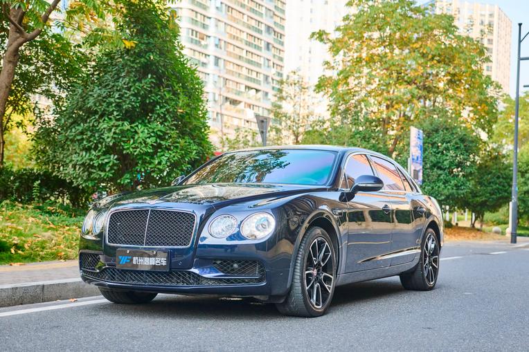 r1016846-bentley-flying-spur-2018_0