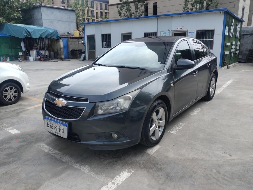 r1016880-chevrolet-cruze-2011_0