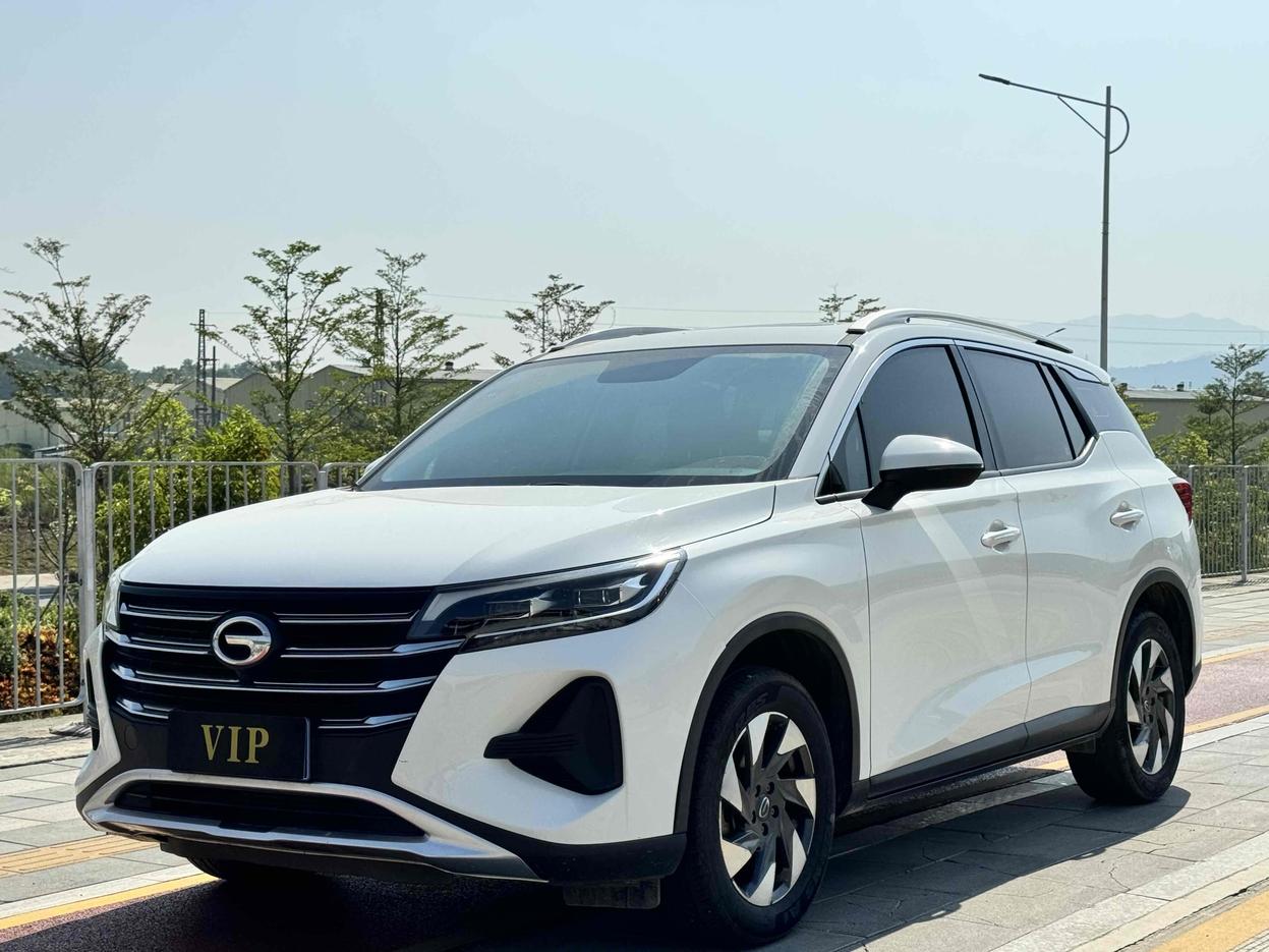 r1016884-trumpchi-gs4-2020_0