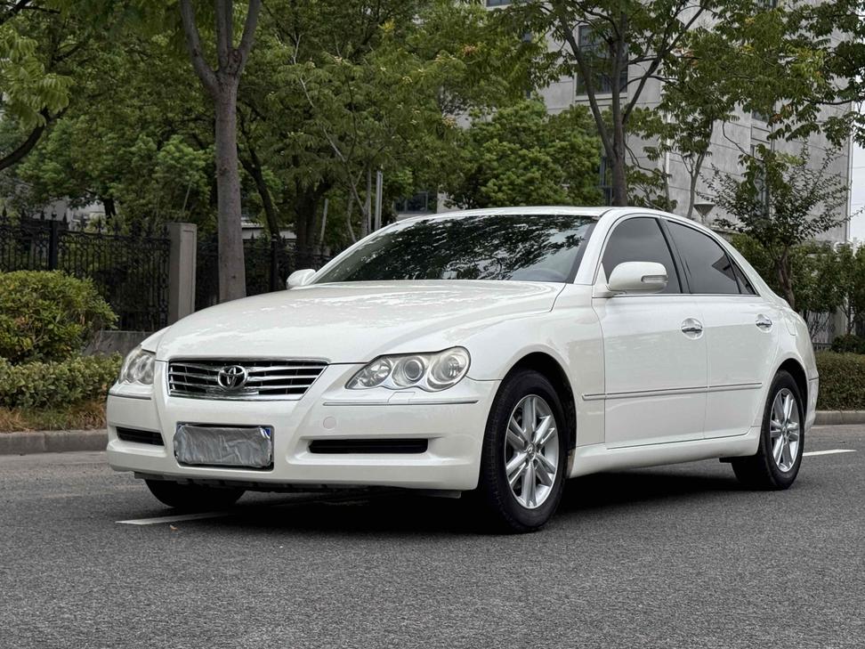 r1016895-toyota-reiz-2009_0