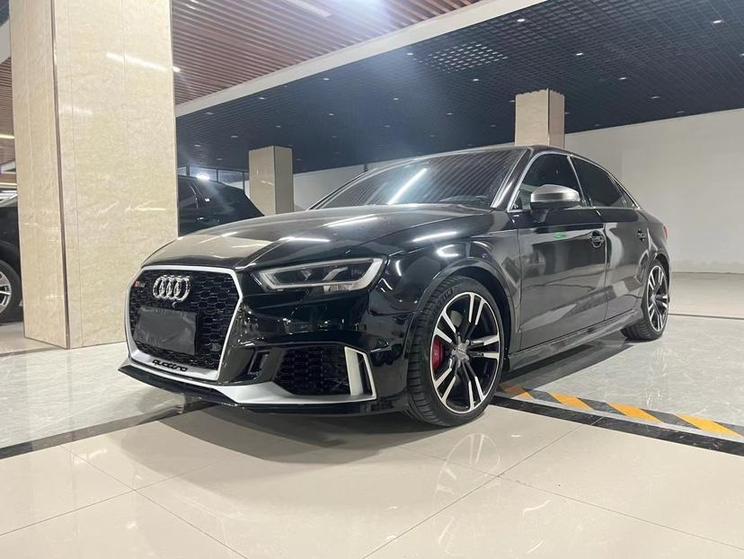 r1016915-audi-s3-2018_0