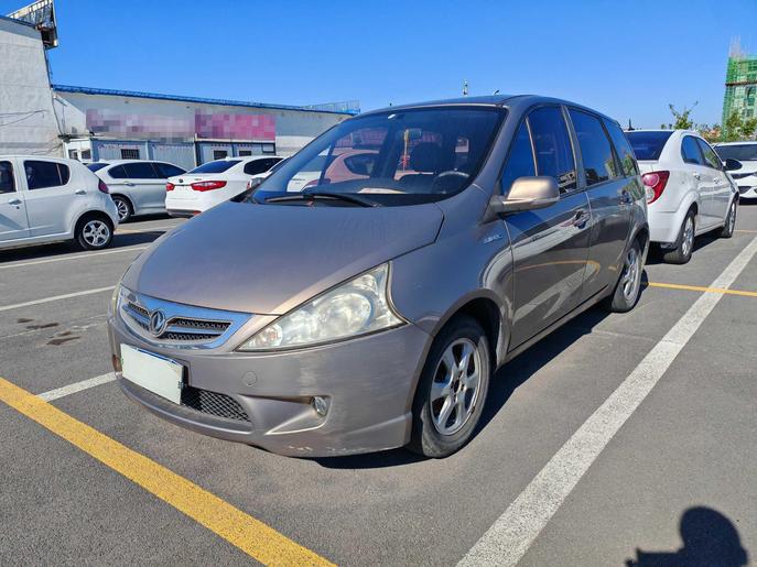 r1016938-dongfeng-forthing-jingyi-2011_0