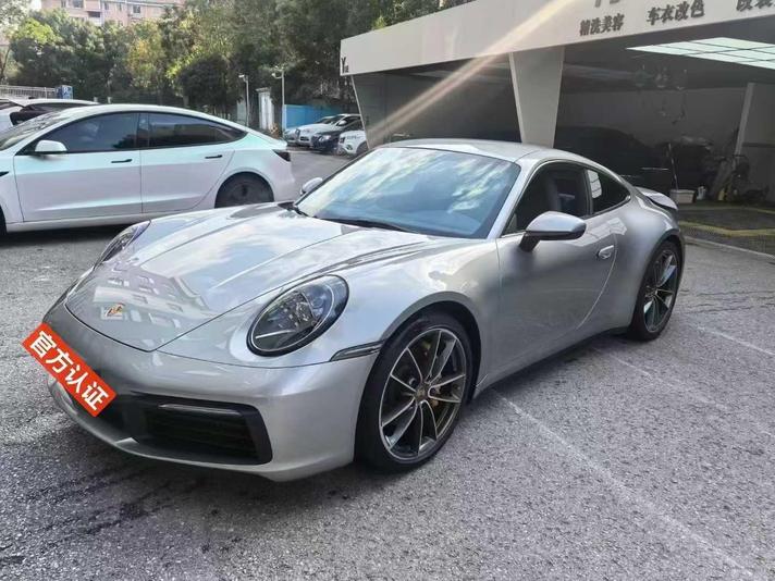 r1016946-porsche-911-2021_0